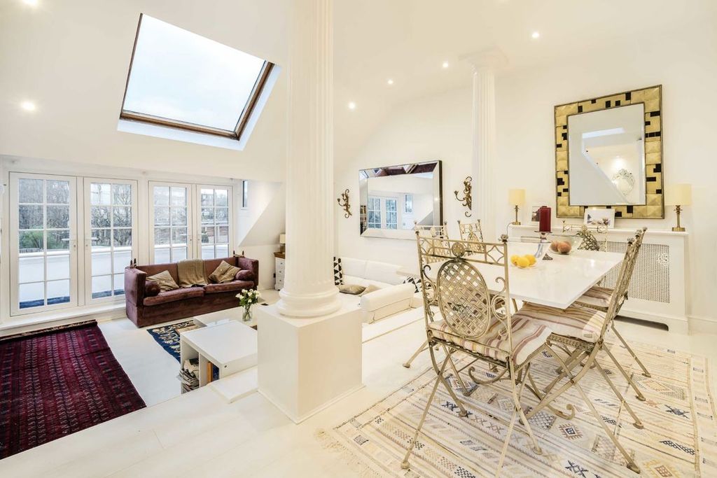 Property photo 3 of 7