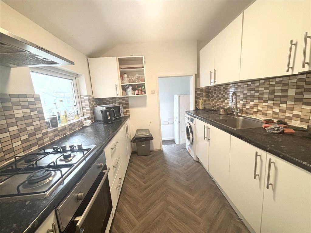Property photo 2 of 6 Picture No. 04