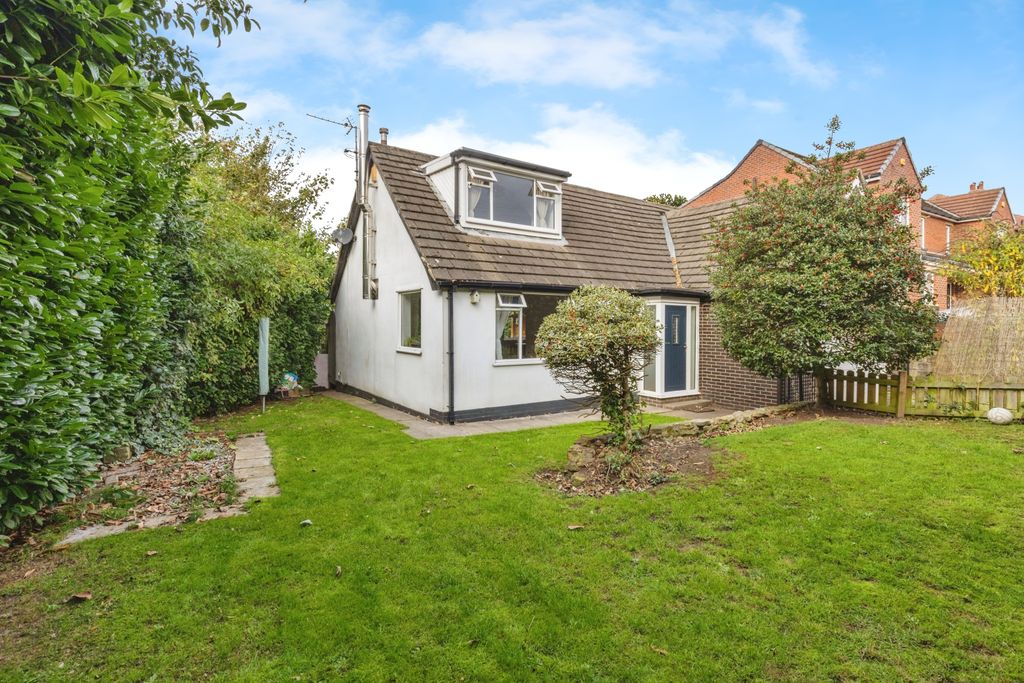 Property photo 1 of 16