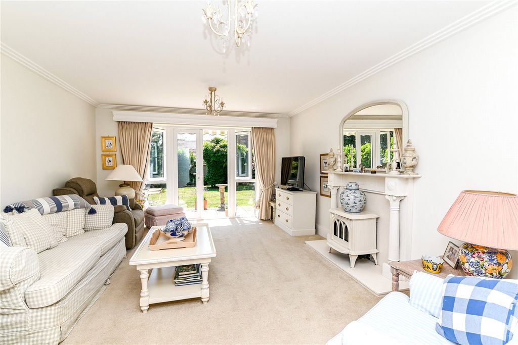 Property photo 2 of 21 Picture No. 29