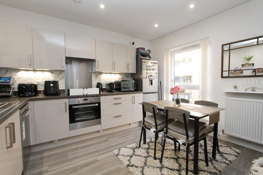 Property photo 2 of 19 Img_0196.Jpg