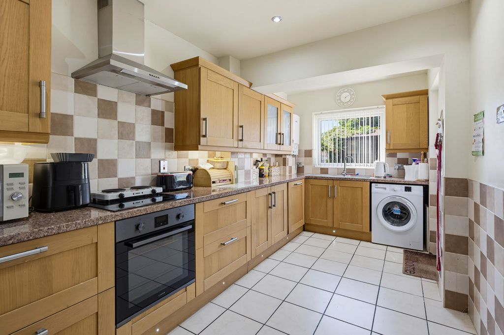 Property photo 2 of 49