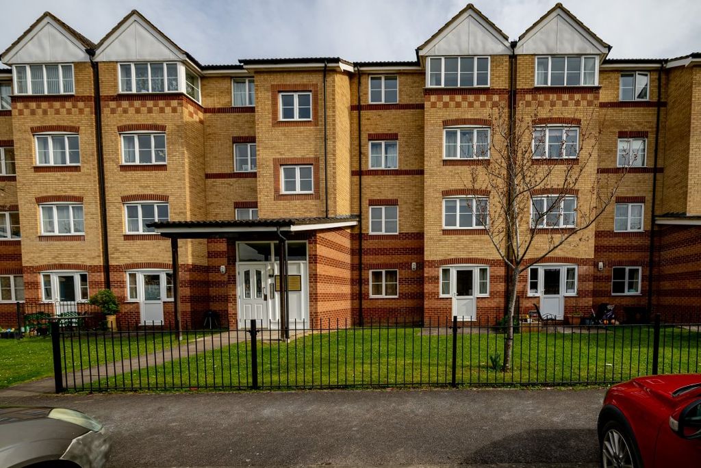 Property photo 1 of 6