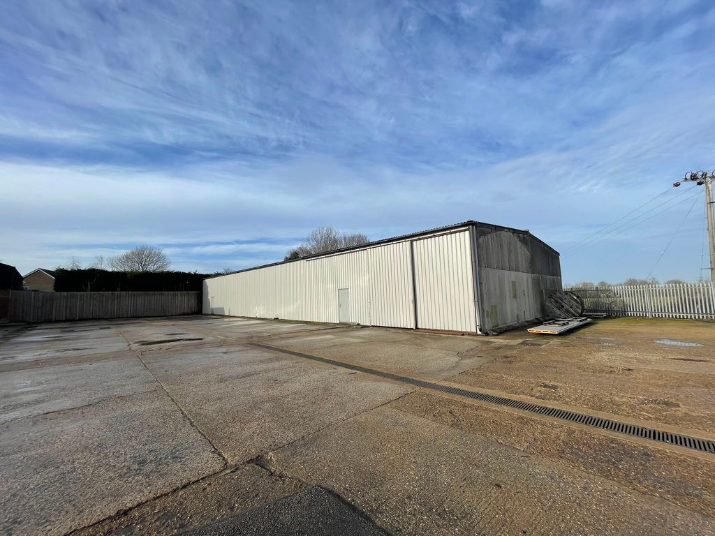 Property photo 1 of 4 Photo 3