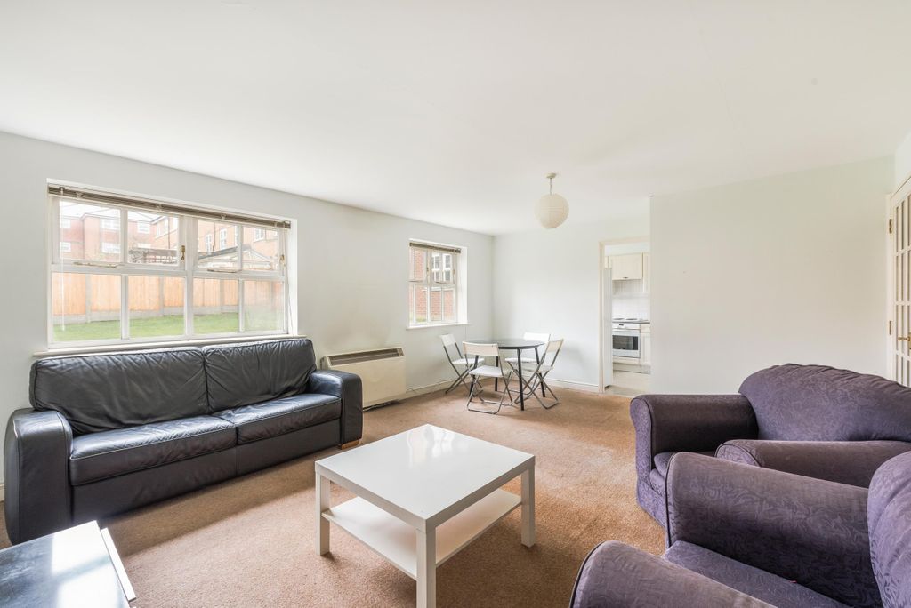 Property photo 1 of 6