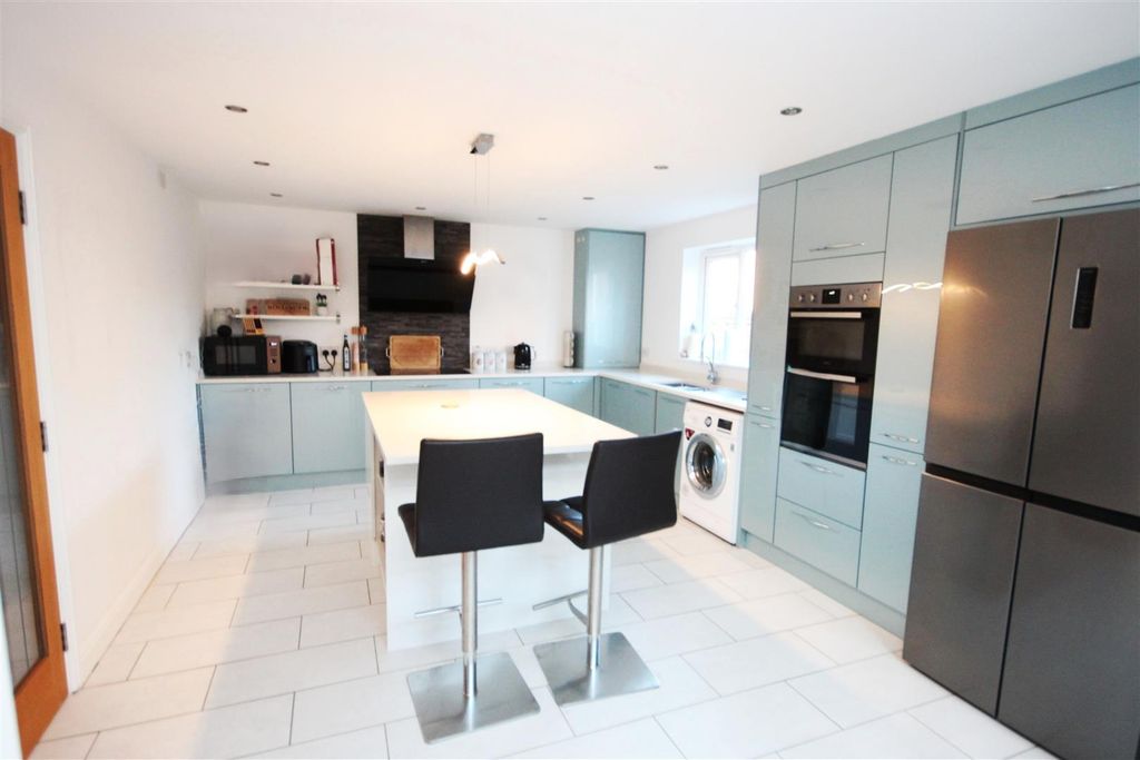 Property photo 3 of 19 Img_9370.Jpg