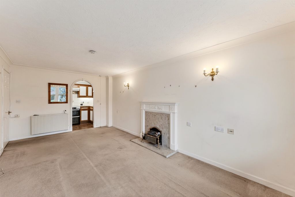 Property photo 1 of 20