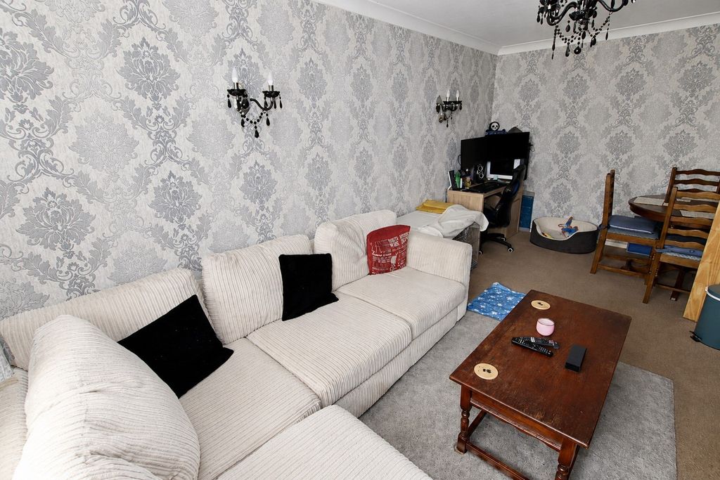 Property photo 2 of 11 Gallery