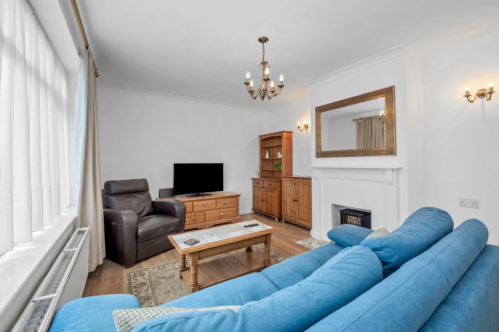 Property photo 2 of 13 Sitting Room
