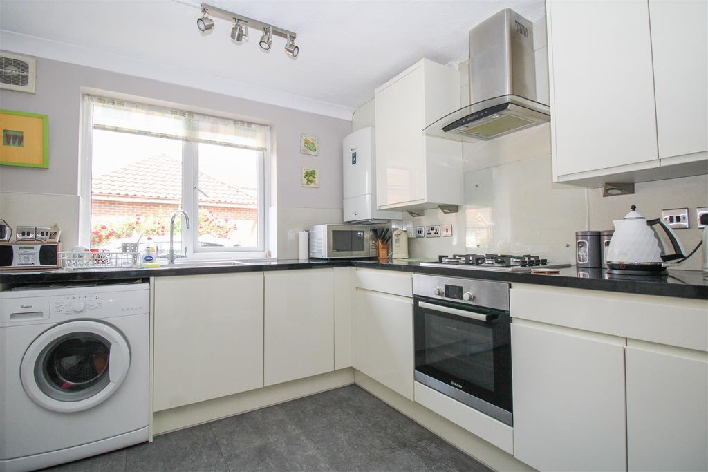 Property photo 3 of 15 Img_1164.Jpg