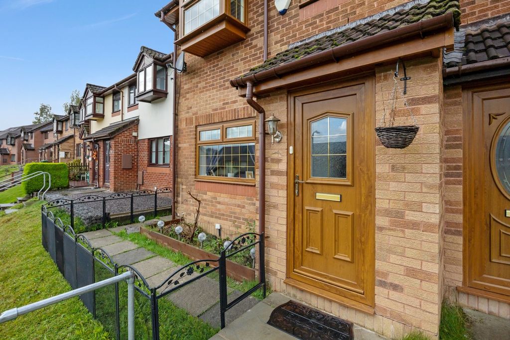 Property photo 3 of 23