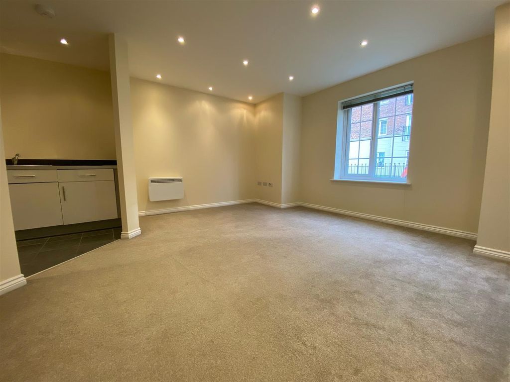 Property photo 2 of 6 9.Jpg