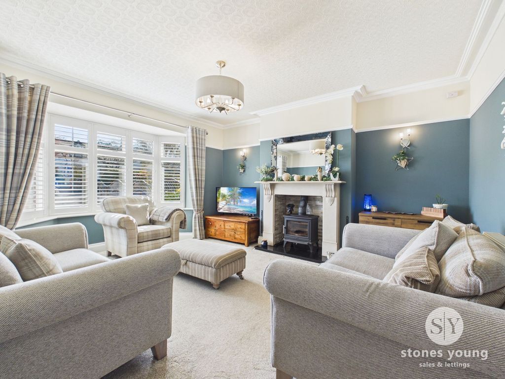 Property photo 2 of 29