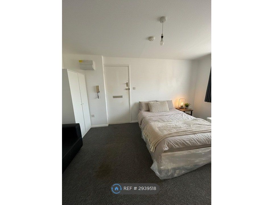 Property photo 1 of 3