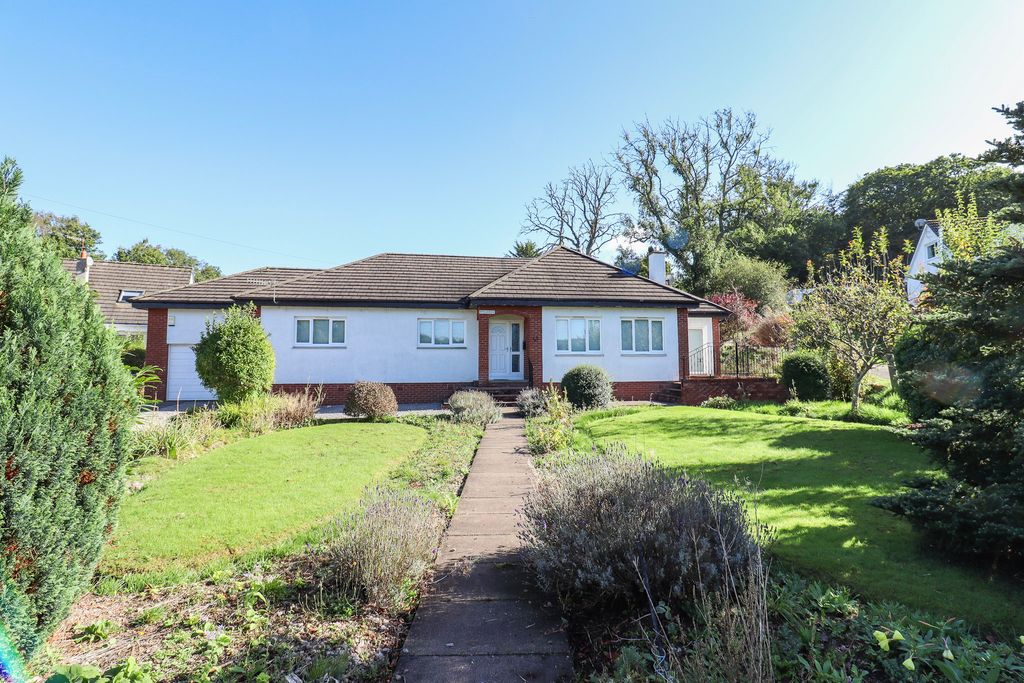 Property photo 1 of 40