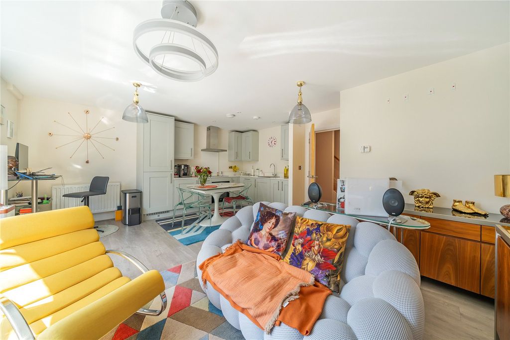 Property photo 3 of 14 Picture No. 07