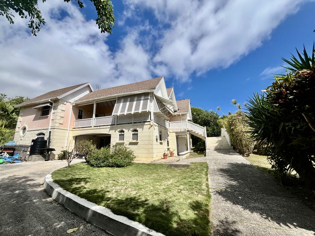 Property photo 3 of 33