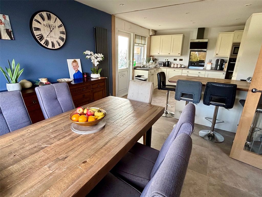 Additional image 6 of 3 bed bungalow for saleSkomer Drive, Milford Haven, Pembrokeshire SA73
