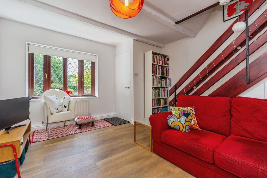 Property photo 3 of 17 Pbox-Img.Jpg