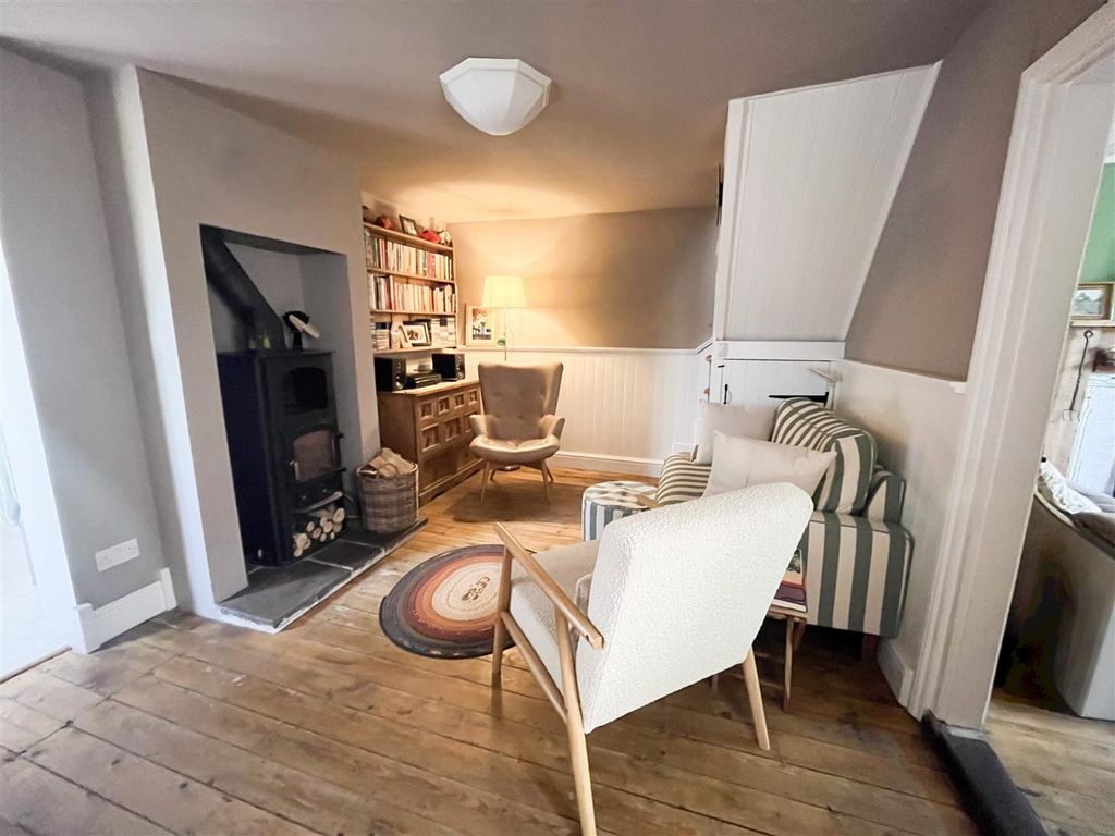 Property photo 3 of 29