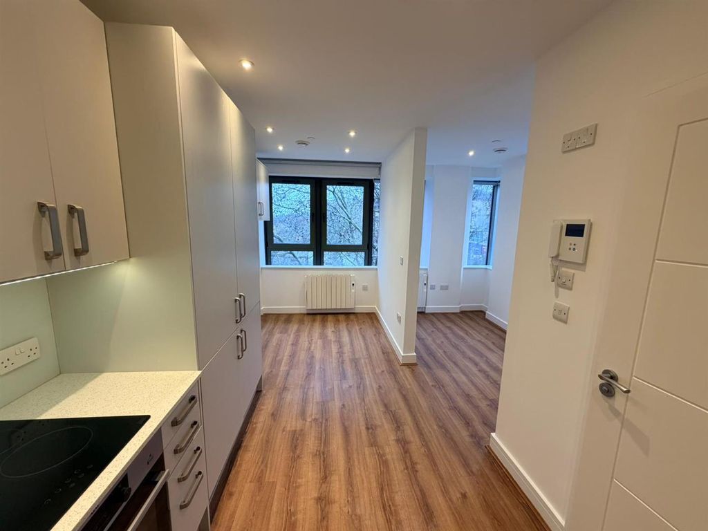 Property photo 2 of 5 Flat 34 Archer Ll.Jpg