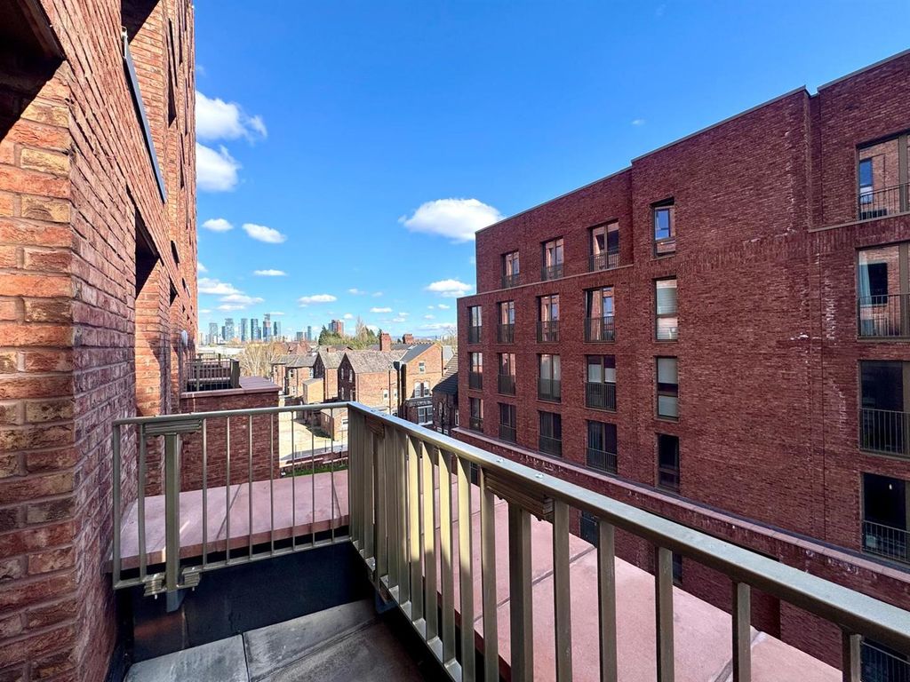 Property photo 2 of 12 Balcony Pic 2.Jpeg