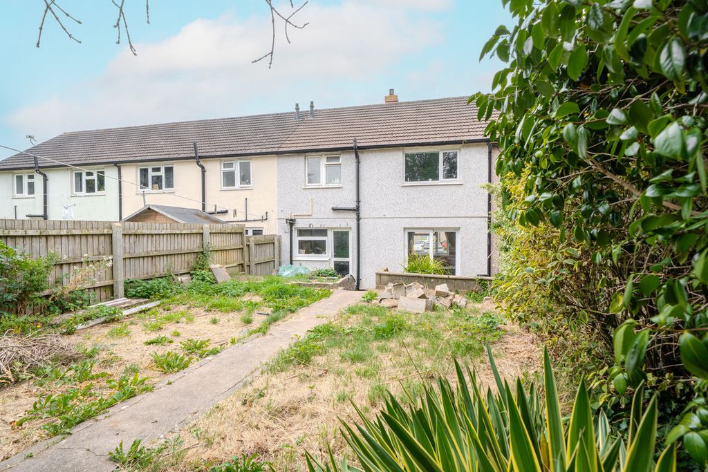 Property photo 1 of 21