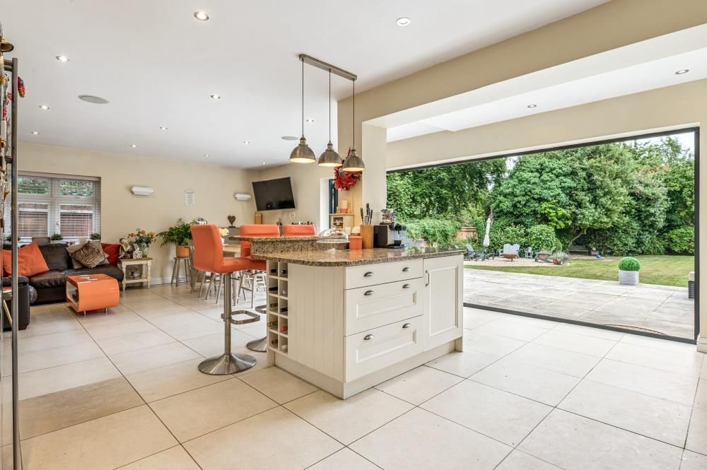 Additional image 4 of 5 bed detached house for salePinkneys Drive, Maidenhead, Berkshire SL6