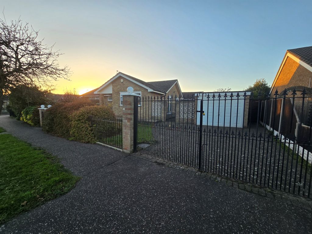 Property photo 3 of 12