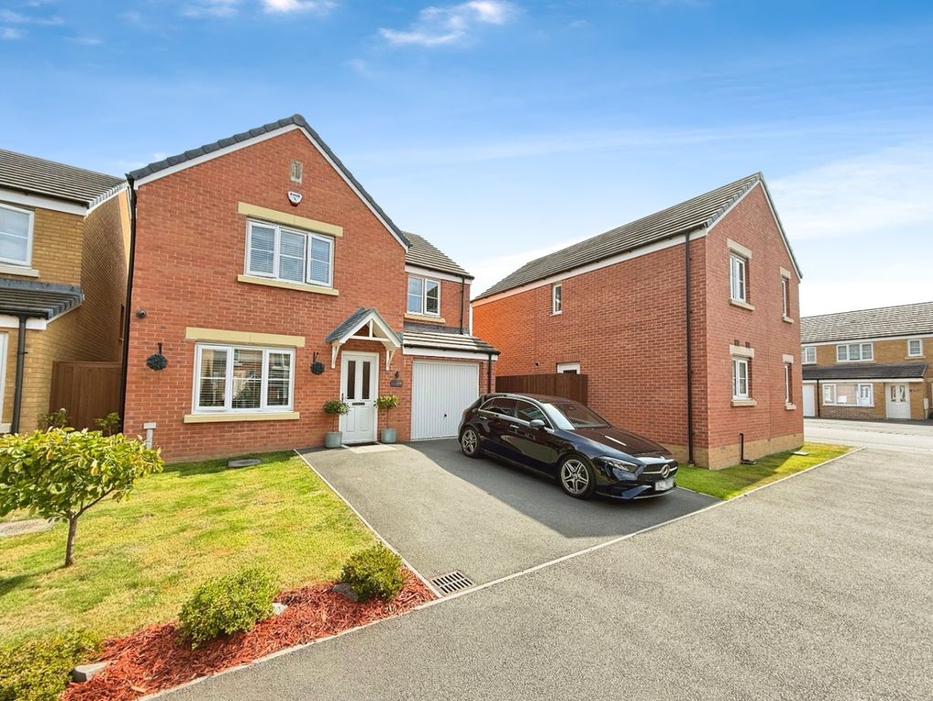 Property photo 2 of 35 4424843