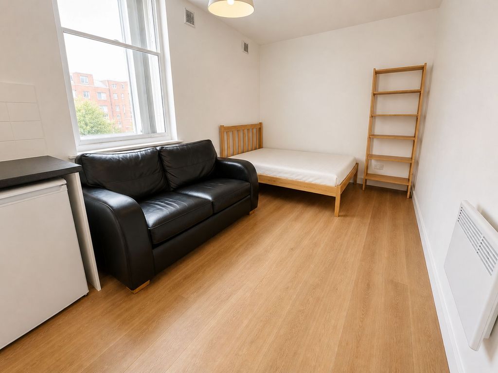 Property photo 1 of 3