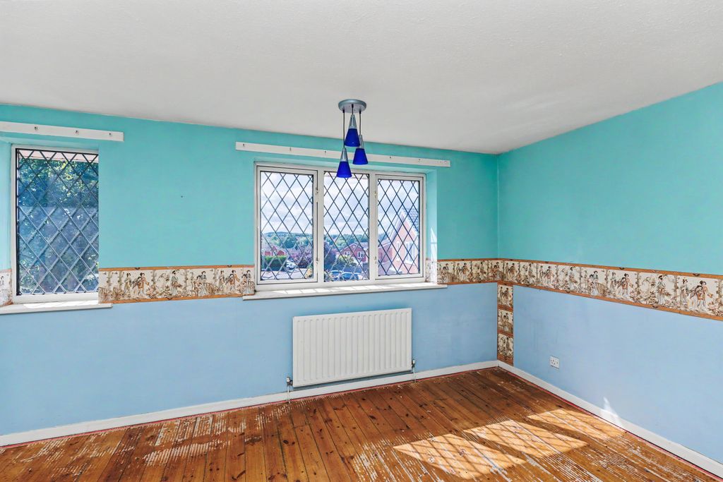 Property photo 3 of 18 68 Loughshaw, Wilnecote, Tamworth B77 4Lz