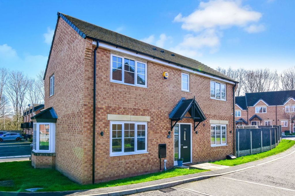 Property photo 1 of 22