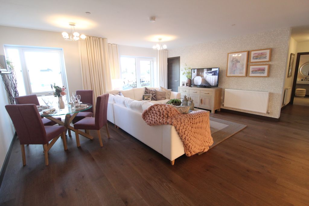 Property photo 2 of 8