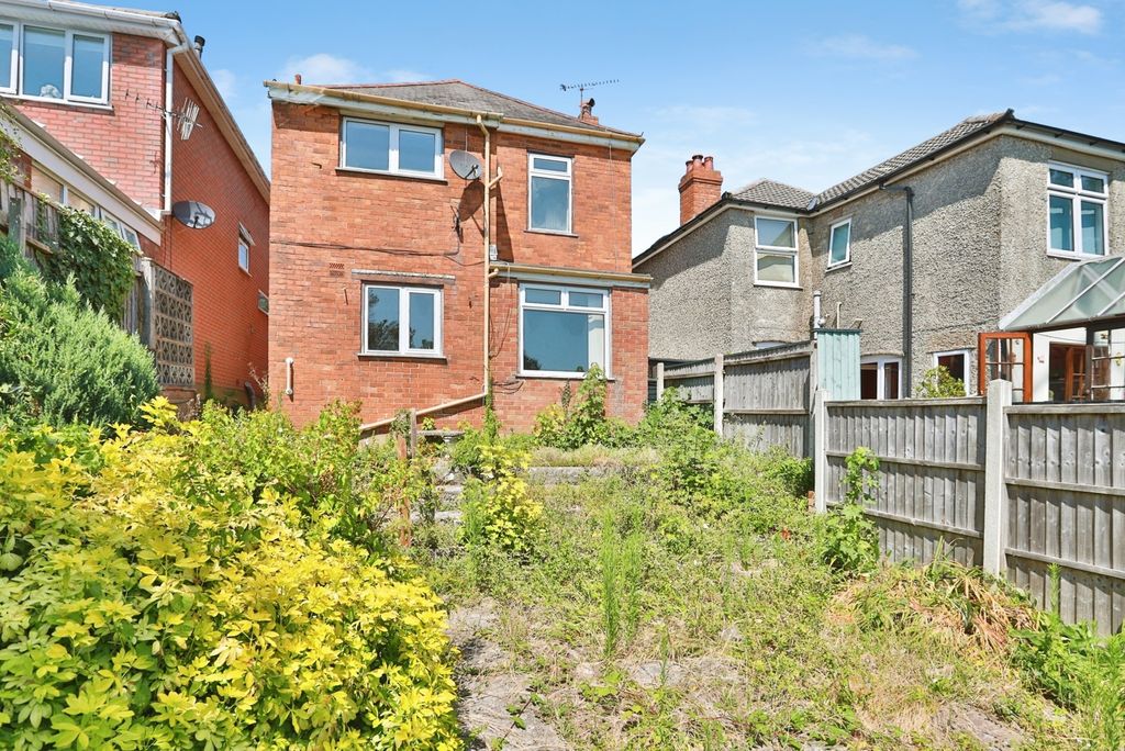 Property photo 2 of 16 Pbox-Img.Jpg
