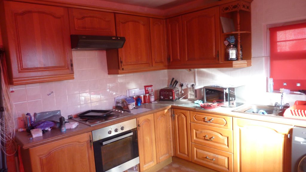 Property photo 3 of 13 Property