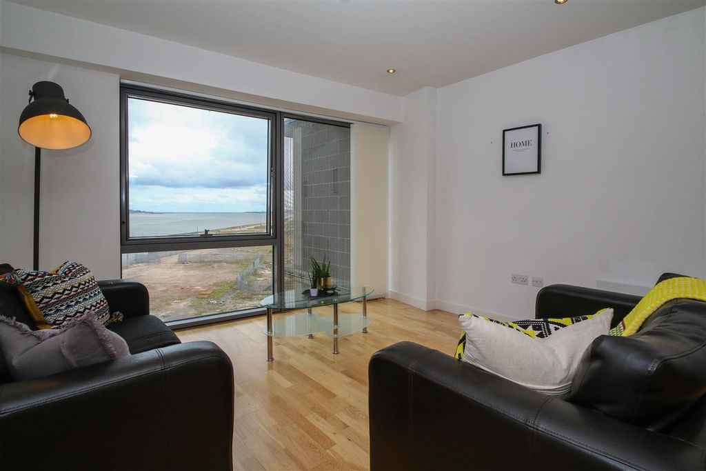 Property photo 2 of 5 Living Room