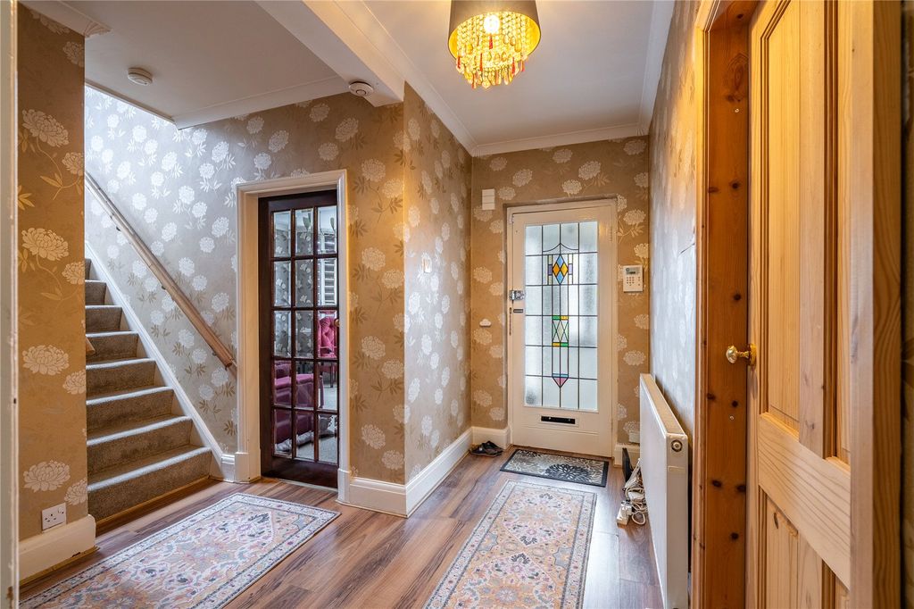 Property photo 2 of 36 Picture No. 89
