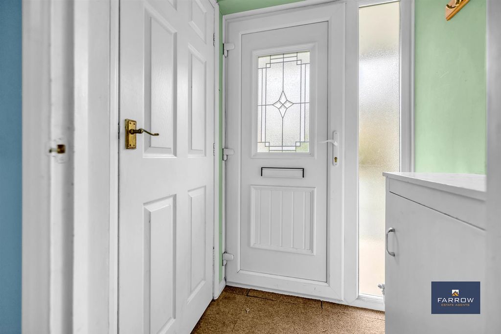 Additional image 8 of 3 bed semi-detached house for saleSt. Nicholas Drive, Grimsby DN37