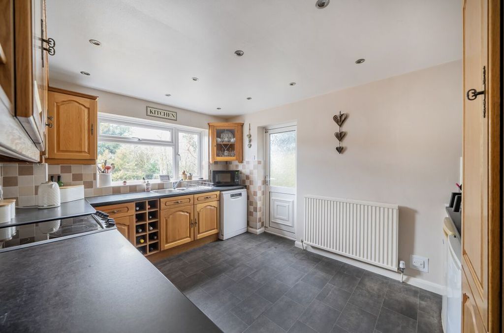 Property photo 2 of 11 1407254116989Bf4Eca9F2