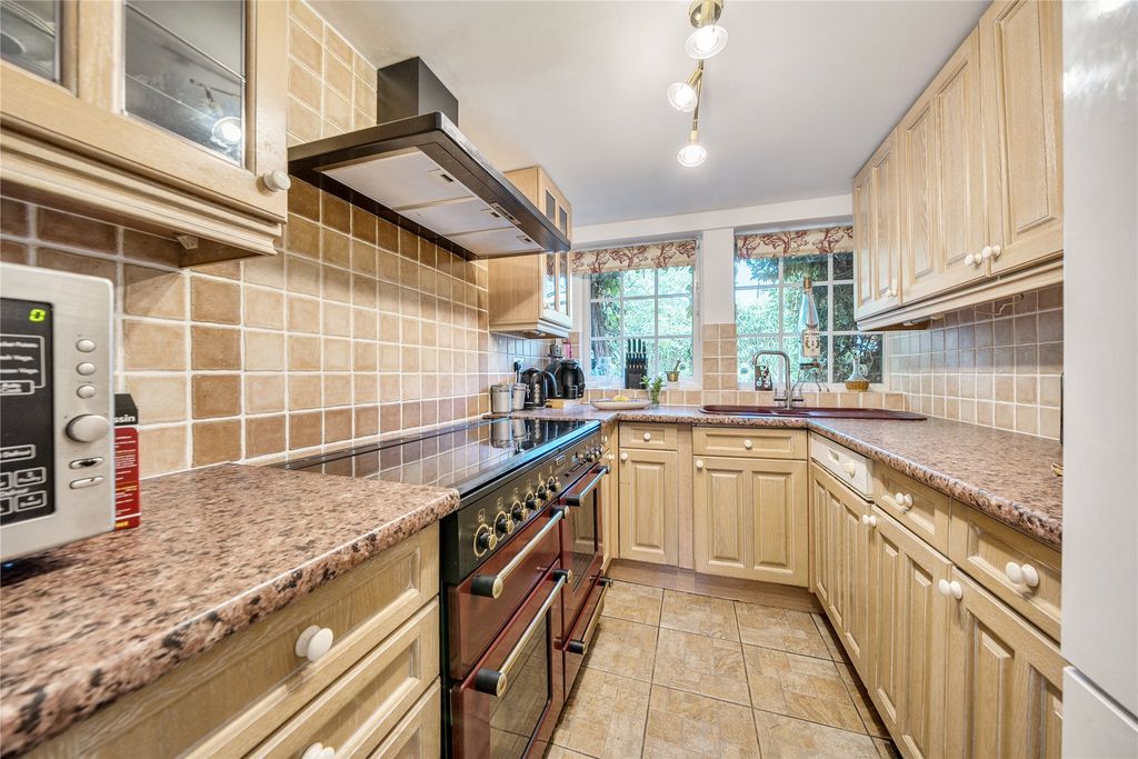 Property photo 3 of 17 Picture No. 04