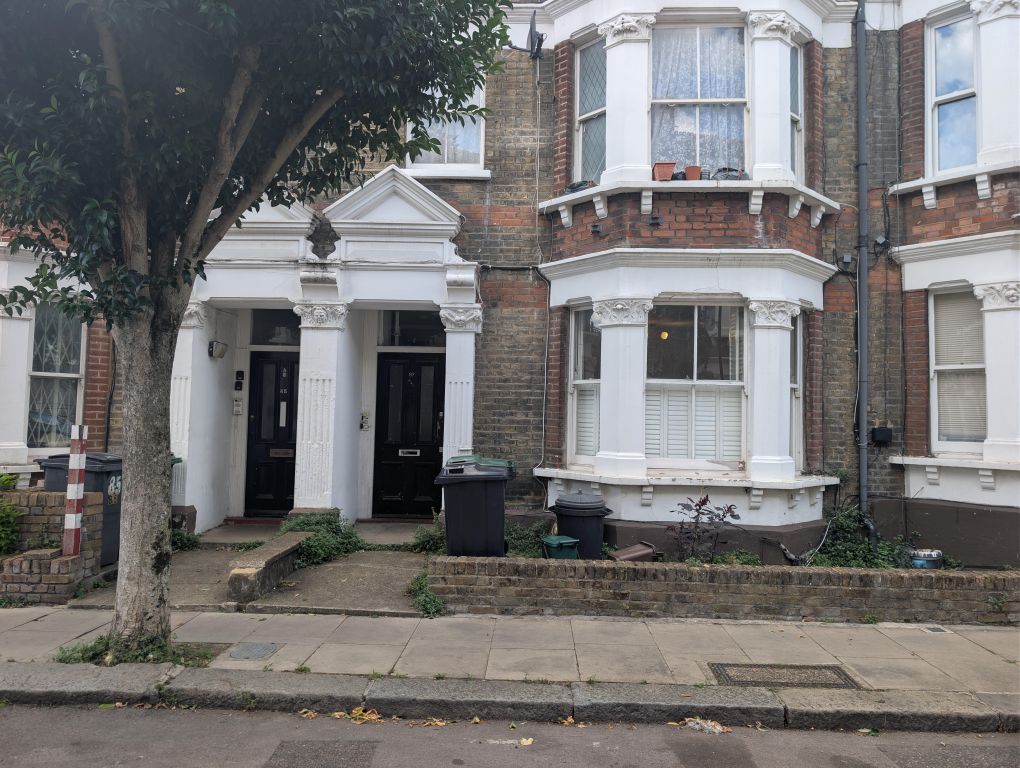 Property photo 1 of 11