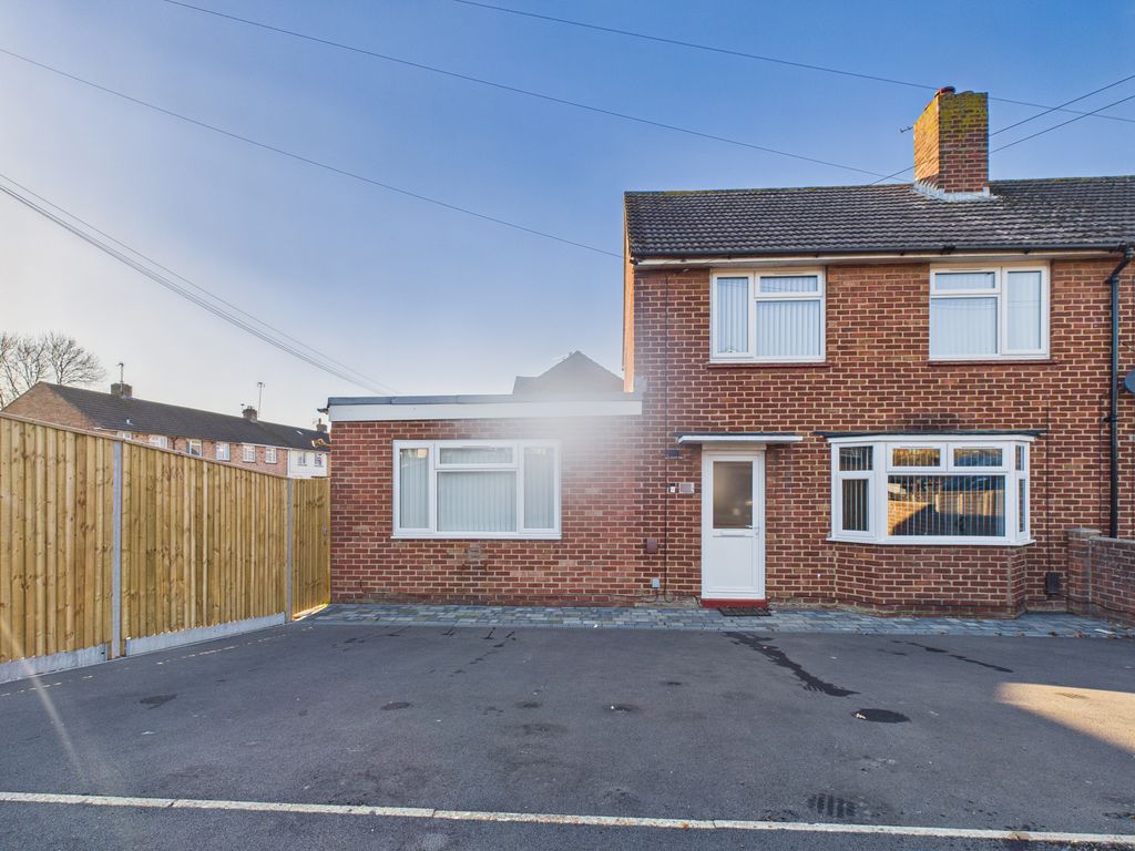 Property photo 1 of 37 Cam05068G0-Pr0062-Still041