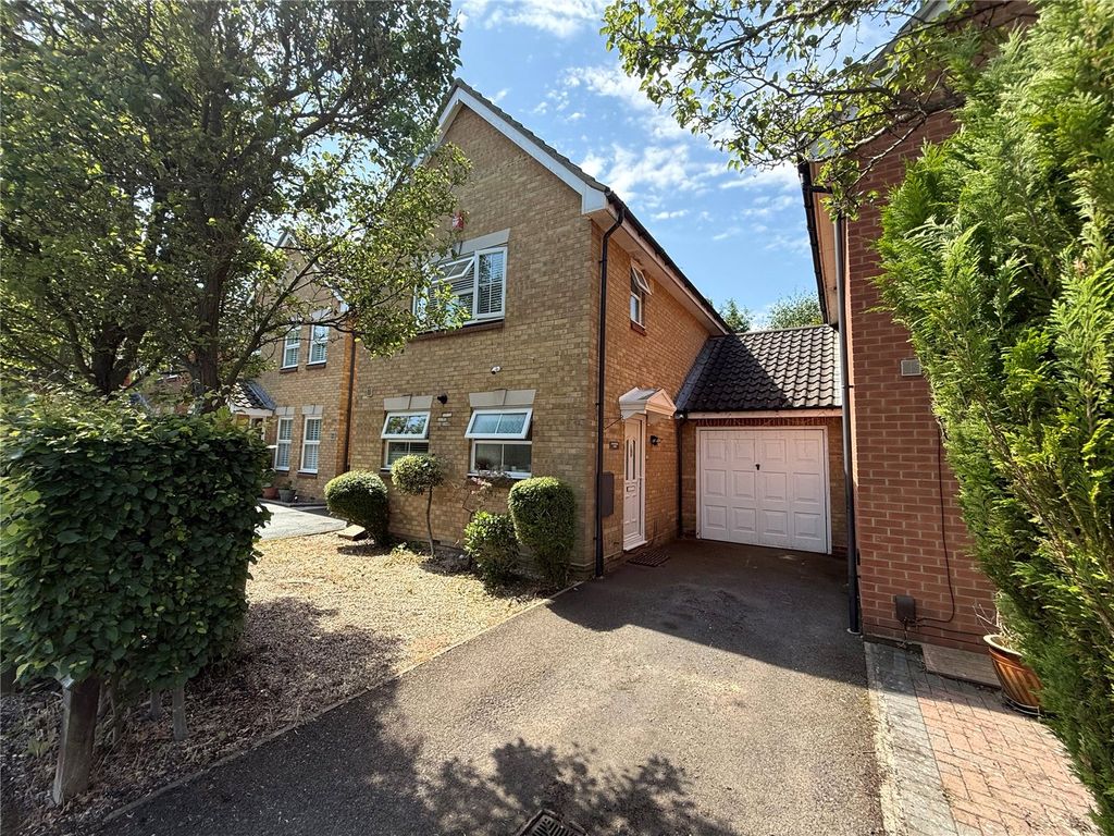 Property photo 1 of 15 Picture No. 12