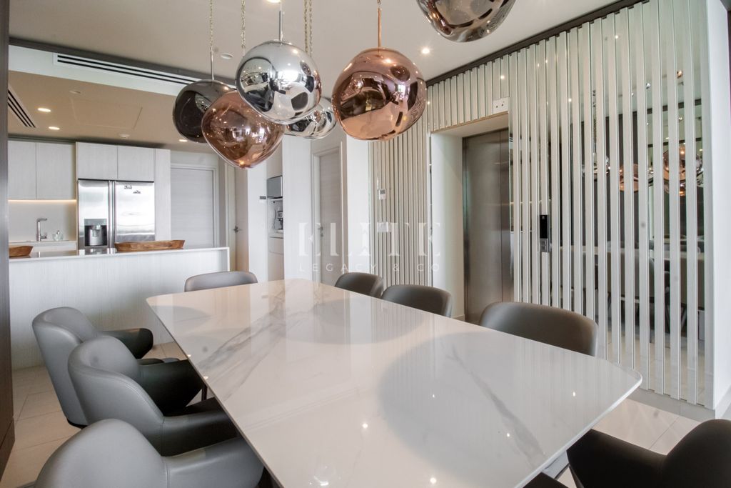 Property photo 2 of 34