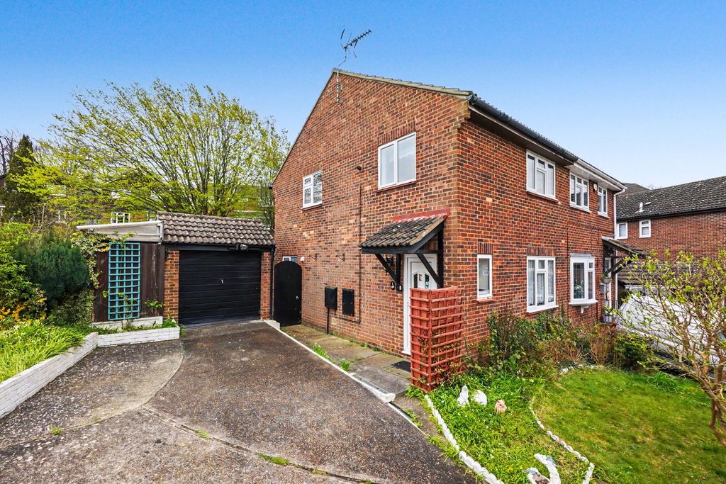 Property photo 1 of 23