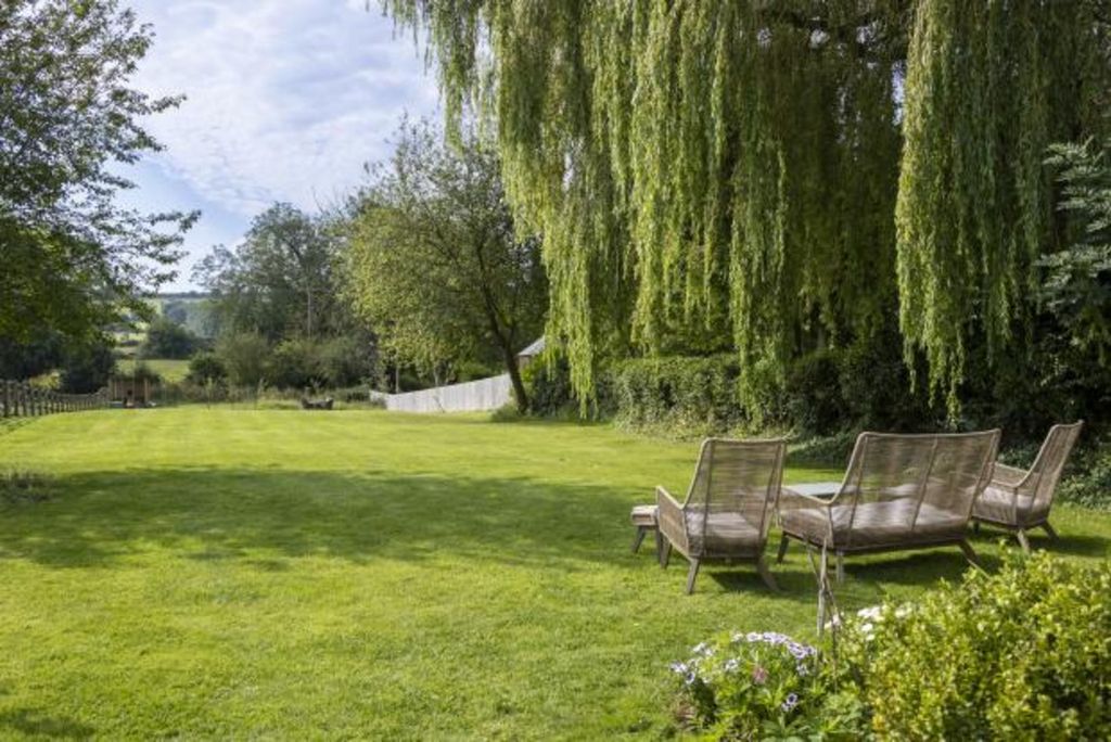 Property photo 1 of 50