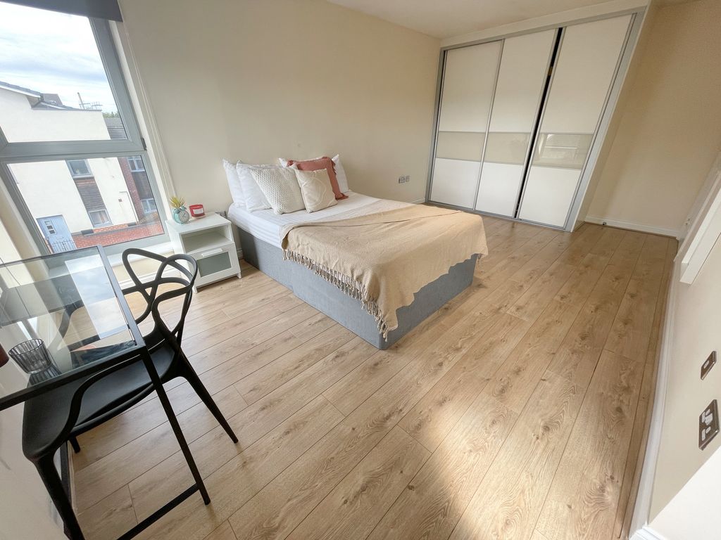 Property photo 1 of 9 19 Lennox(1)