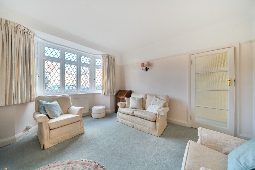 Property photo 2 of 20 Picture No. 17