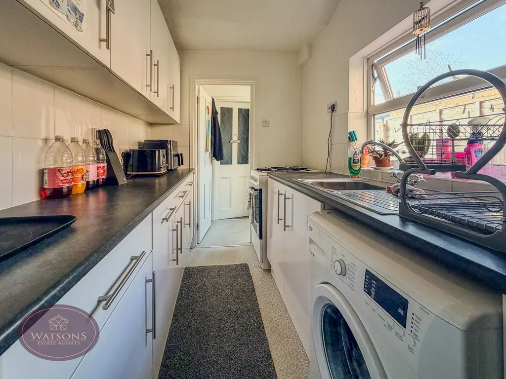House in Nottingham, Old Basford, Nottinghamshire - View 3